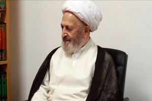 بنیه نظامی کشور باید تقویت شود