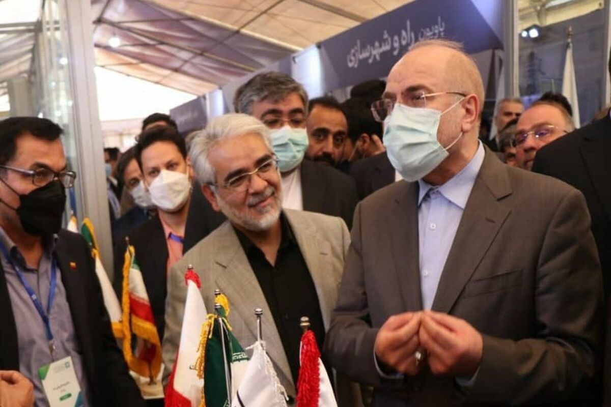 دکتر قالیباف در غرفه ذوب آهن