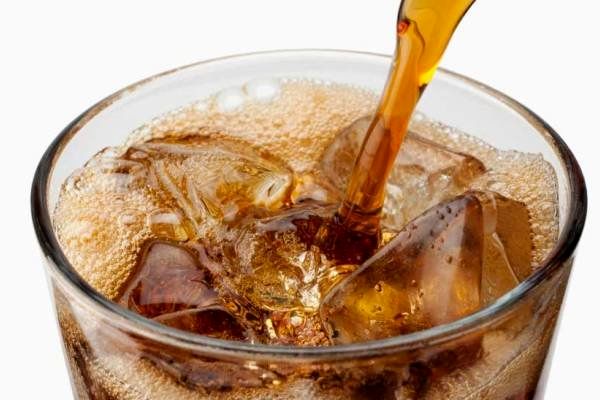 مصرف نوشابه گازدار باعث بهبود بیماران مبتلا به سرطان روده می شود