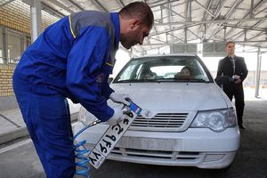 مراکز تعویض پلاک در تعطیلات کرونایی باز هستند 