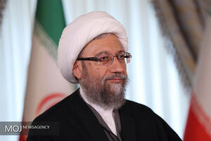 ملت مقتدر ما اجازه هیچگونه خباثتی به دشمن نخواهد داد/ عده ای در داخل اقدام به سیاه نمایی می کنند 