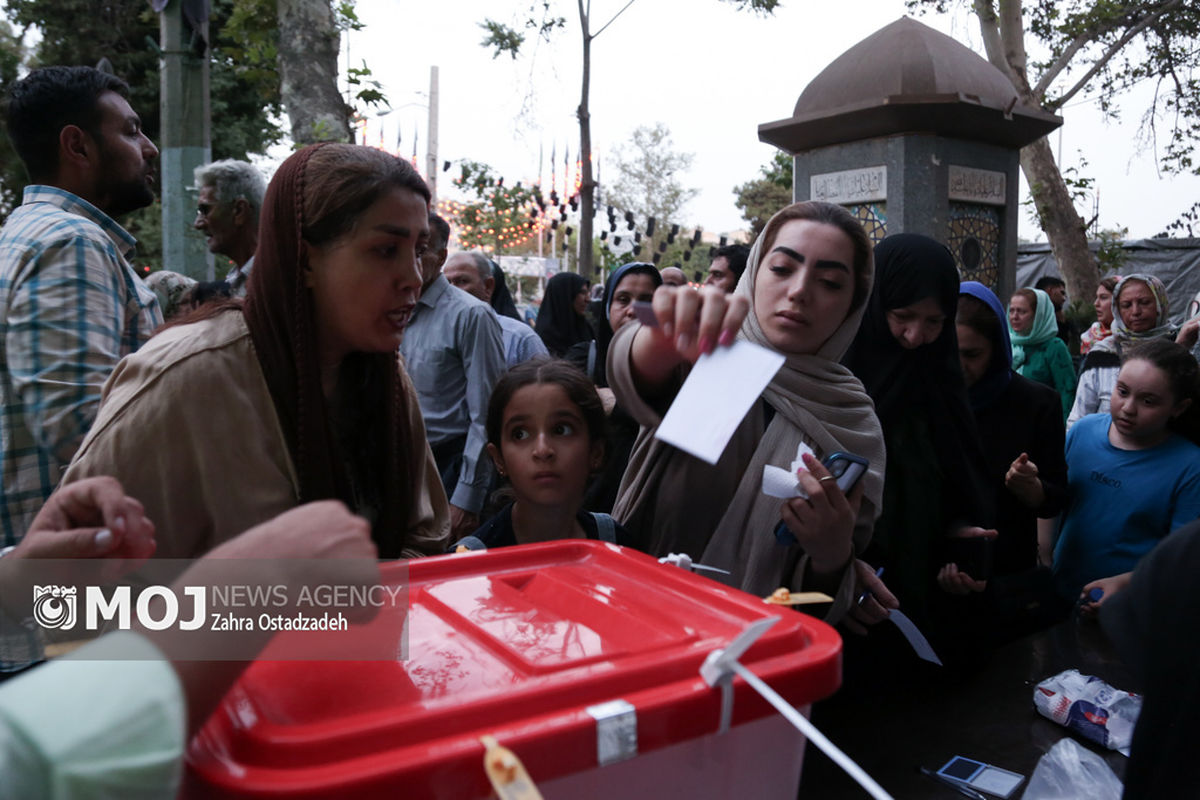 انتخابات مرحله دوم چهاردهمین دوره ریاست جمهوری در مسجد جامع نارمک