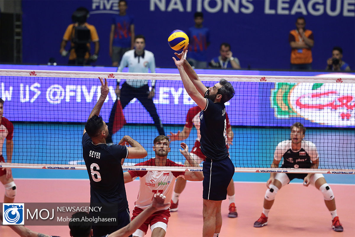 دیدار تیم های ملی والیبال ایران و لهستان