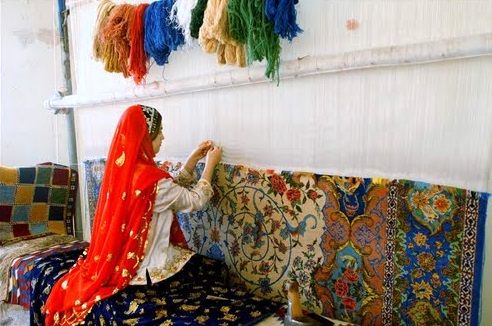 قالیبافان هرمزگانی با دریافت کارت قالیبافی ساماندهی میشوند