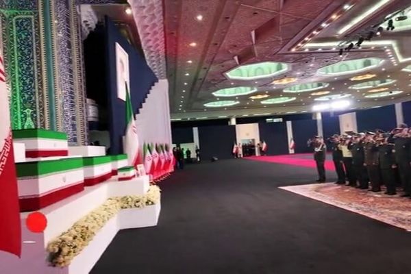 وداع فرماندهان ارشد نیروهای مسلح با فرمانده شهید کل قوا