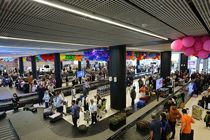 از مسافران تقاضا می شود بلیت خود را به صورت «رفت و برگشت» تهیه کنند