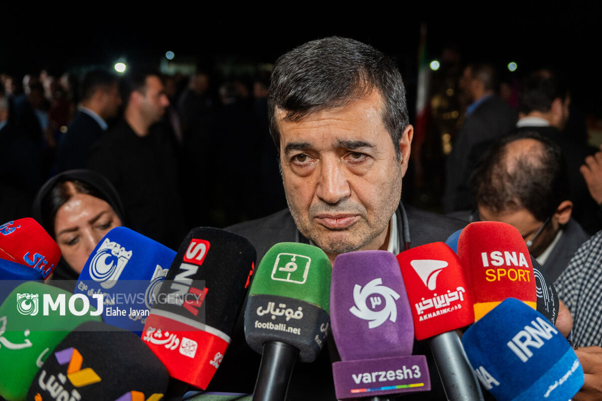 احمد دنیامالی+  وزیر ورزش و جوانان