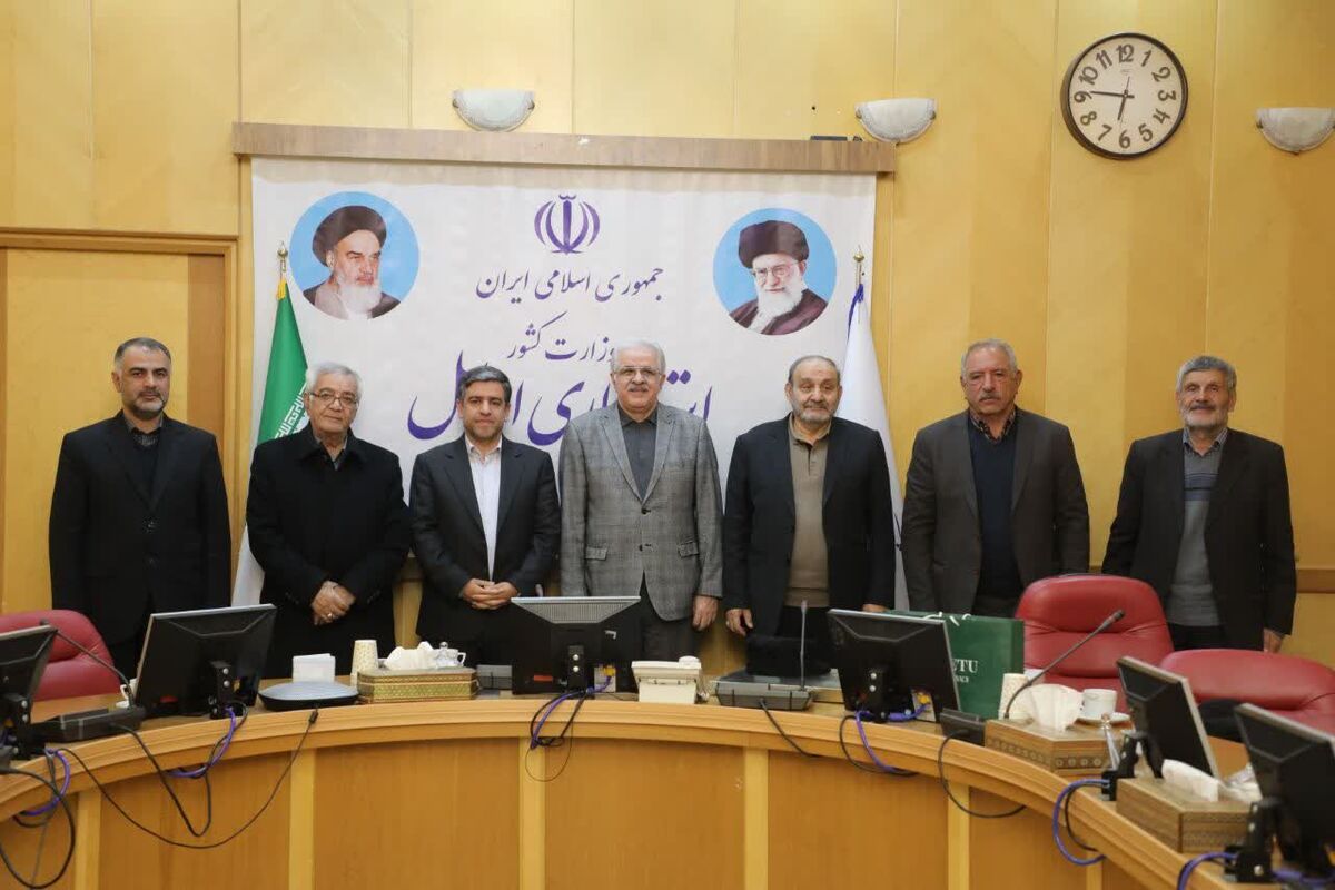 استاندار و روسای محلات شش گانه اردبیل