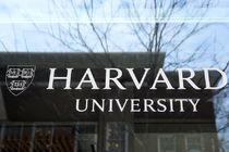 دولت چین به ممنوعیت ورود دانشجویان بین‌المللی به دانشگاه هاروارد واکنش نشان داد