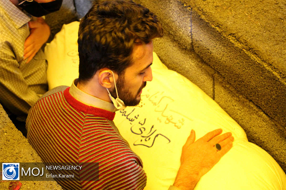 تشییع و تدفین شهدای گمنام در دانشگاه فرهنگیان کردستان