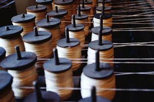 ۶۰ درصد بازار نساجی کشور از قاچاق تامین می‌شود / سیاست های ۱۵ ساله اخیر دلیل رکود کنونی