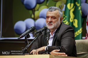 اجازه خروج گندم از کشور را به هیچ کسی نمی دهیم