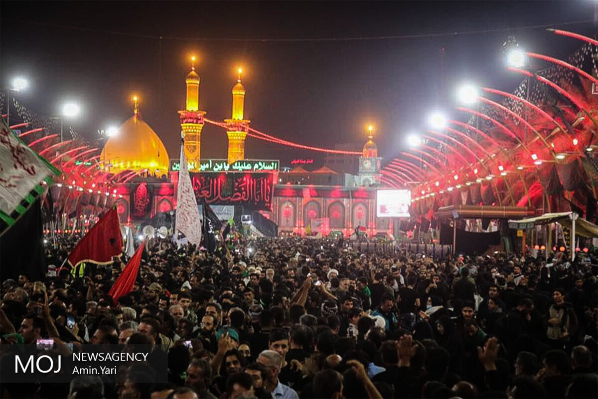 عزاداری شب اربعین حسینی (ع) در  بین الحرمین