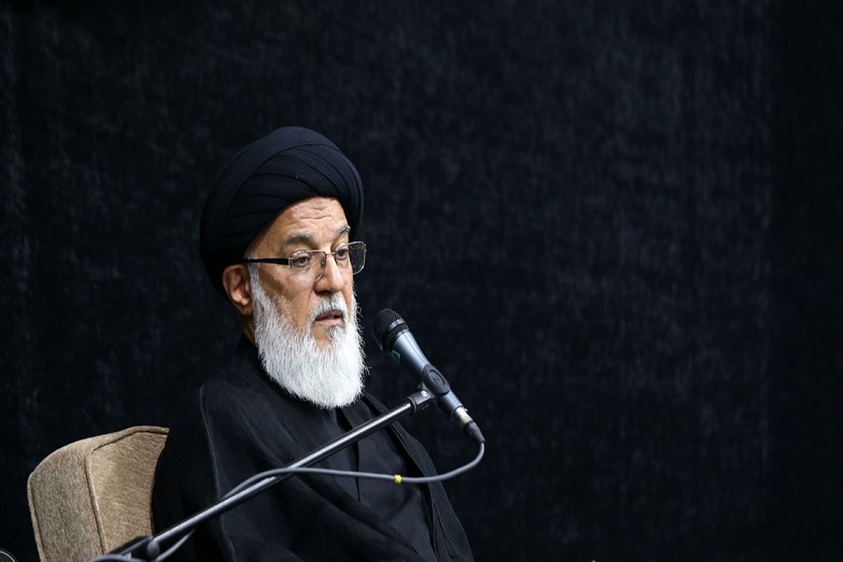 سخنران حرم مطهر بانوی کرامت