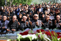 تشییع پیکر بهنام صفوی در اصفهان