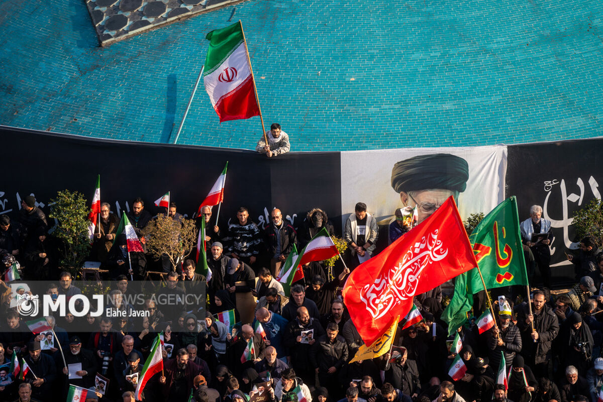 مراسم بیعت با سومین رهبر انقلاب اسلامی در تهران