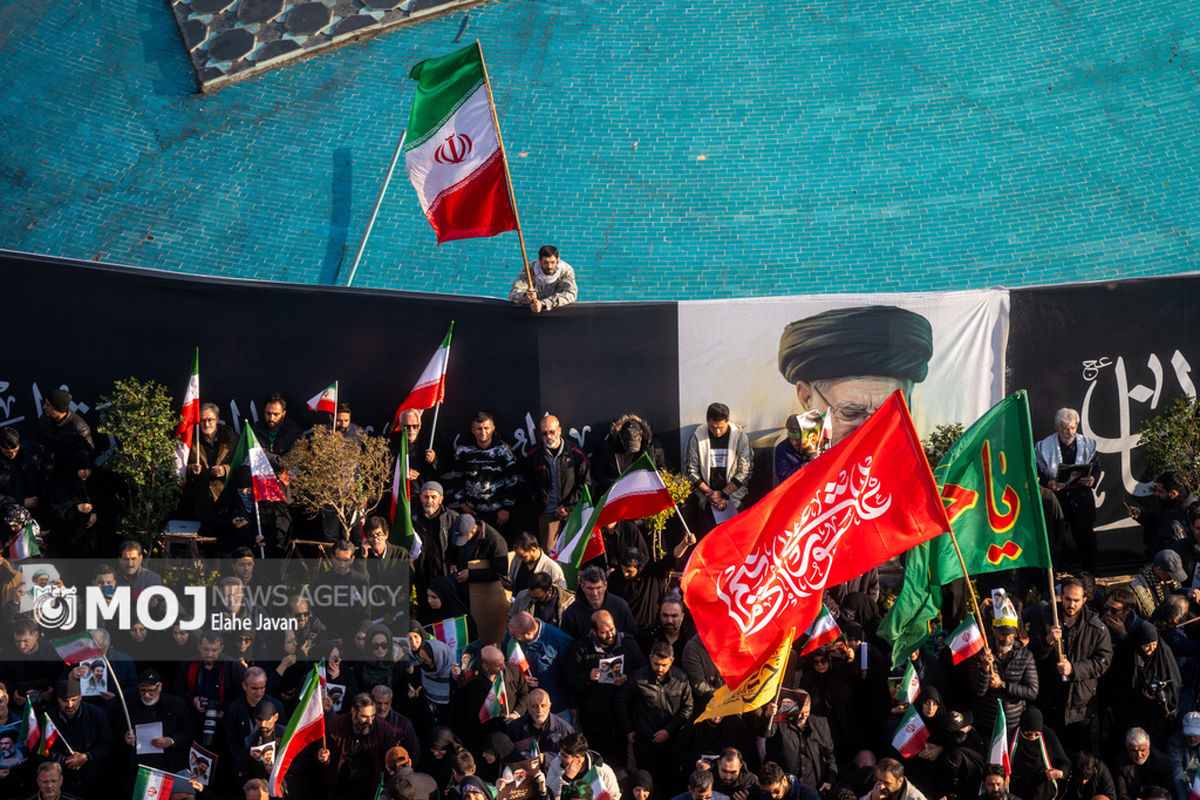 مراسم بیعت با سومین رهبر انقلاب اسلامی در تهران