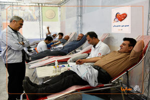 حضور داوطلبانه کارکنان سایپا برای اهدای خون/ سایپا در‌ کنار حادثه‌دیدگان بندر شهید رجایی