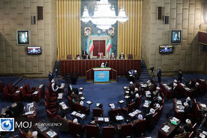 ادای احترام مجلس خبرگان رهبری به بنیانگذار جمهوری اسلامی ایران