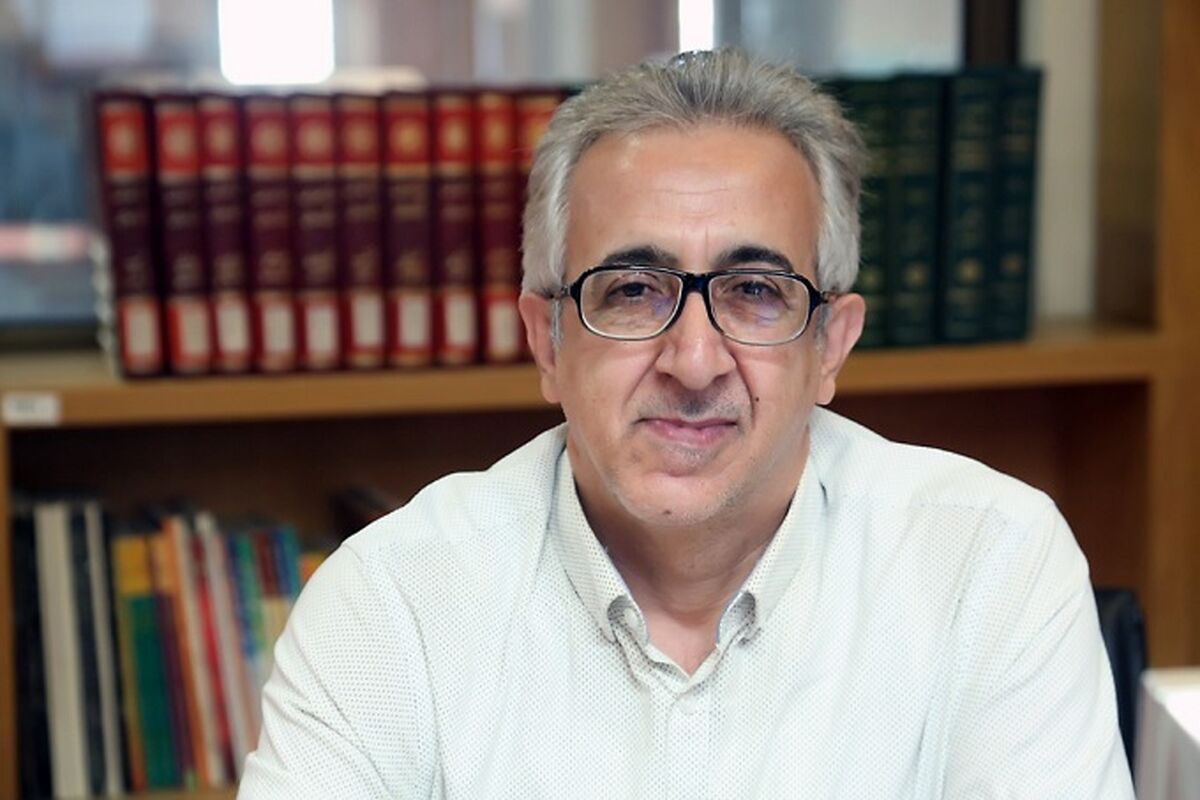 ایرج افشار
