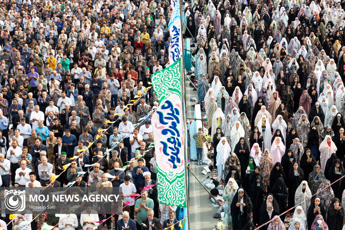 اقامه نماز عید سعید فطر در حرم حضرت عبدالعظیم (ع)
