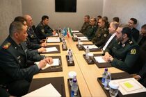 وزیر دفاع ایران با وزیر دفاع قزاقستان دیدار و گفتگو کرد