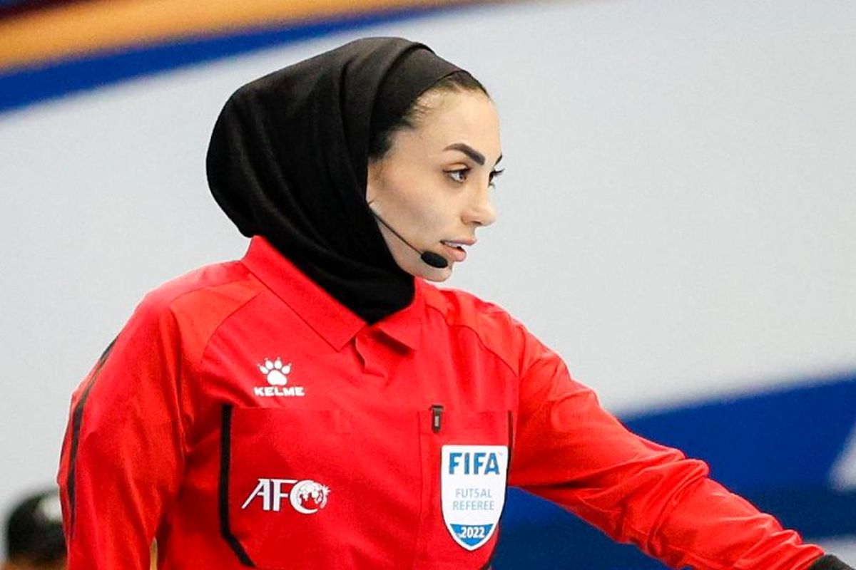 زری فتحی 