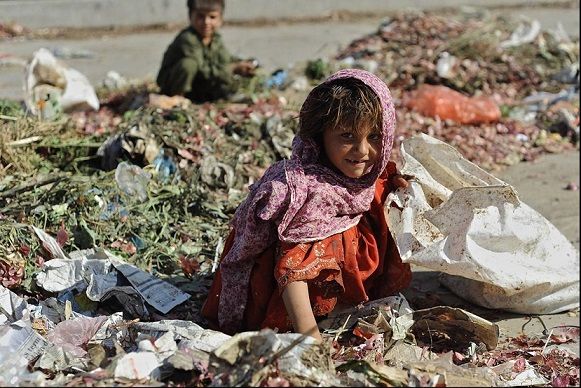 سو استفاده جنسی تنها یکی از هزاران معضل کودکان زباله گرد است