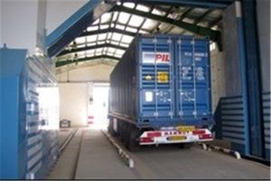 کانتینرهای ورودی در بندر شهید رجایی تحت پوشش ایکس ری قرار می‌گیرند