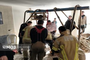  دو کارگر گرفتار در چاه ۲۵ متری در بلوار آفریقا نجات یافتند
