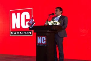 انتقاد از موانع و مشکلات پیش پای صنعت