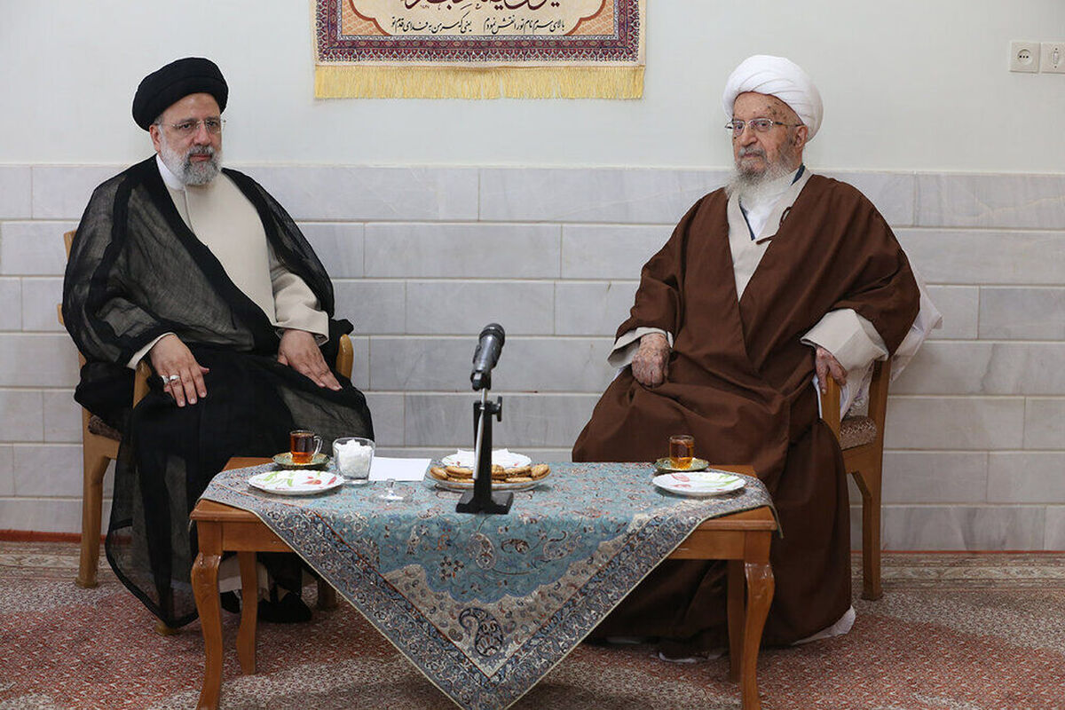 رئیس جمهوری با آیت‌الله مکارم شیرازی دیدار نمود