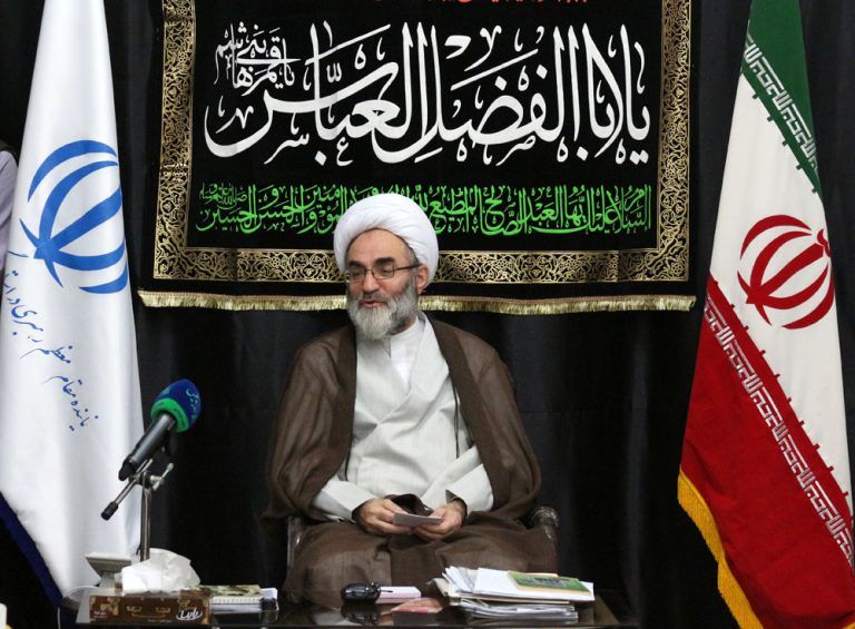 کادرسازی در بدنه نیروی انتظامی مهمتر از جرمگیری است/ مراجع تقلید از پلیس رضایت دارند