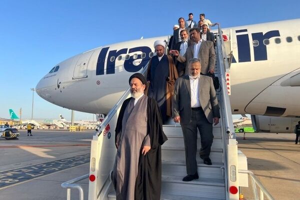 نماینده ولی فقیه در حج وارد عربستان شد