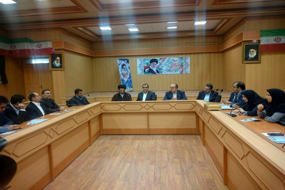 وزیر بهداشت در سفر به شهرستان سنقر