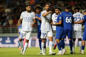 اعتراض تاجرنیا به قضاوت بازی استقلال/ تاج هم موافق است