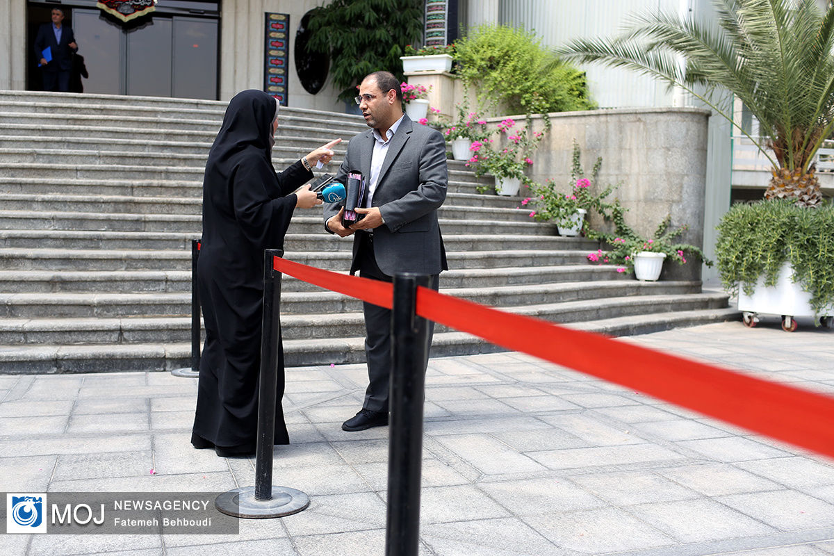 حاشیه جلسه هیئت دولت