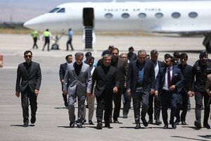 ورود وزیر کشور پاکستان به مشهد 