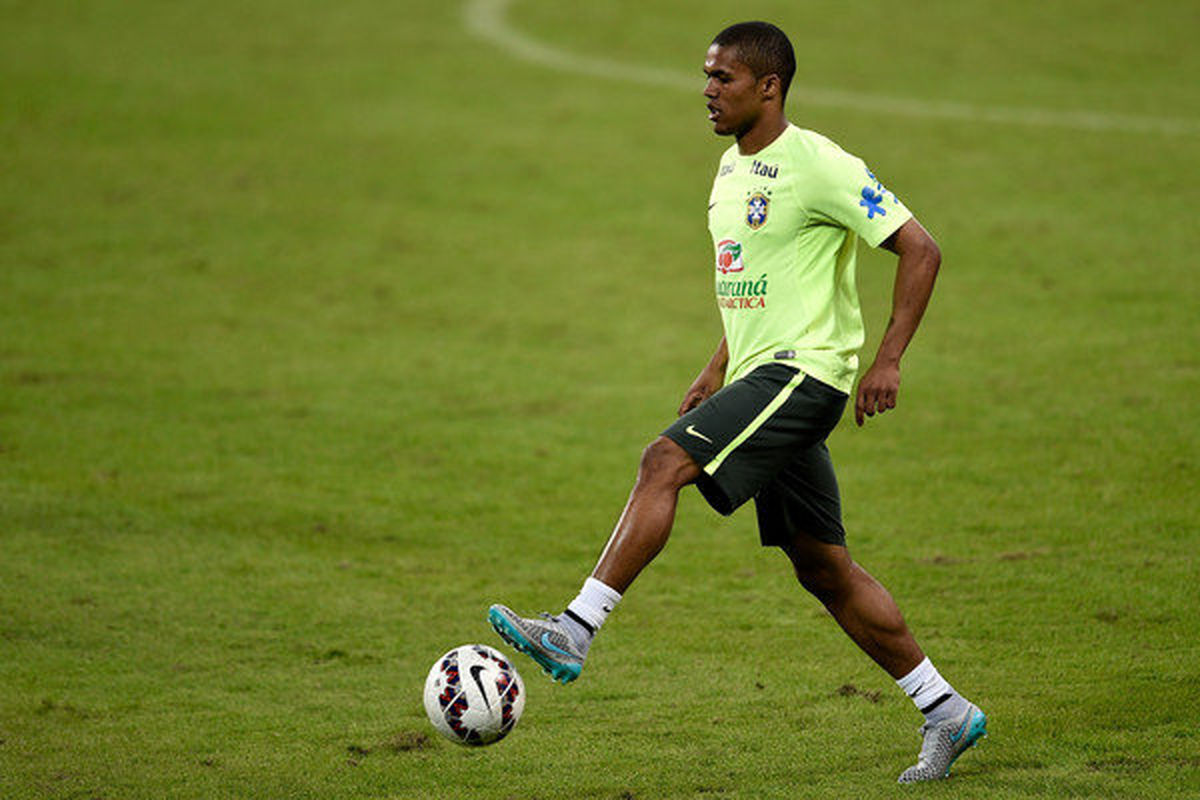 داگلاس کاستا 