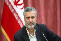 مردم با وجود همه مشکلات پای این انقلاب ماندند