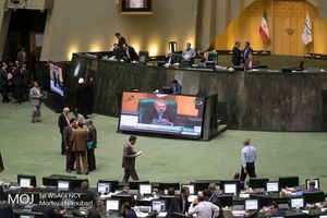 پارلمان با لایحه تفکیک وزارتخانه‌ ها مخالفت کرد