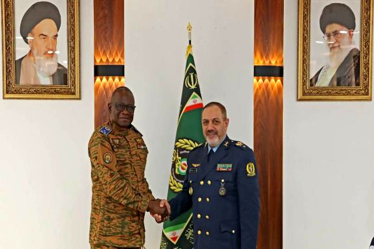 وزیر دفاع