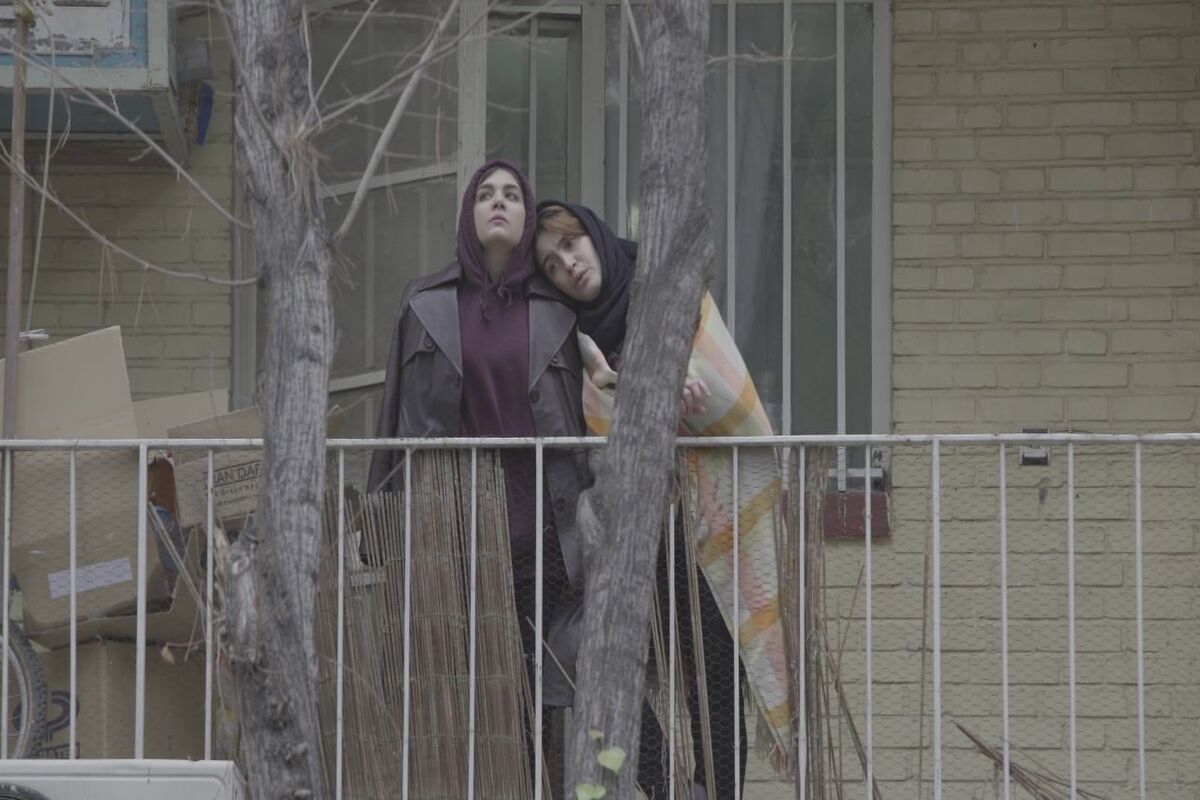 فیلم سینمایی تو مشغول مردنت بودی