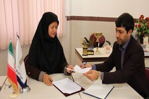 عقدتفاهم نامه همکاری حوزه هنری  ودانشگاه علمی کاربردی فرهنگ وهنر