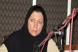 فریبا متخصص در نقش ننه جاسم در رادیو نمایش