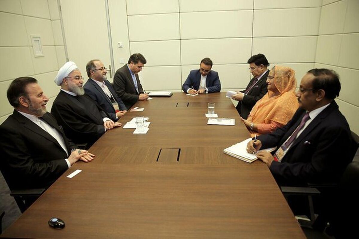 دیدار روحانی با نخست‌وزیر بنگلادش