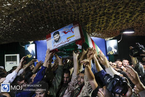 وداع با پیکر شهید مدافع حرم مهدی ثامنی راد