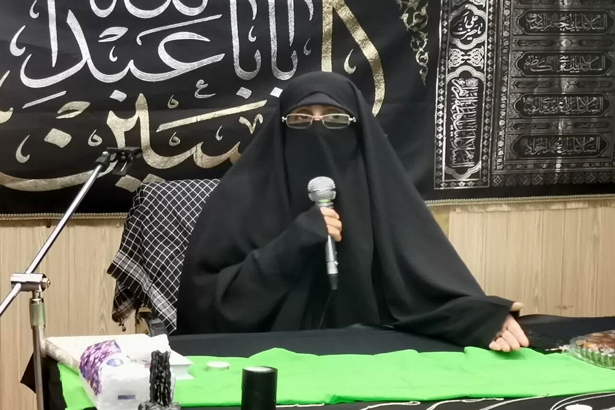 «مینا مهدوی» استاد دانشگاه و پژوهشگر مسائل دینی