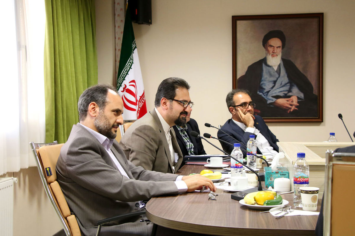 نشست مشترک معاونت امور هنری و فرهنگستان هنر