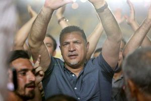 دایی: همین الان به نفت "شب‌بخیر" می‌گویم/ این قهرمانی متعلق به شاگردانم است